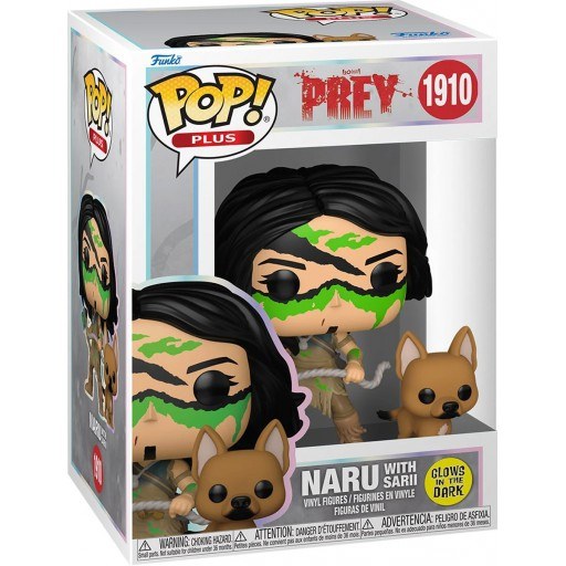 Naru with Sarii (Glow in the Dark) dans sa boรฎte