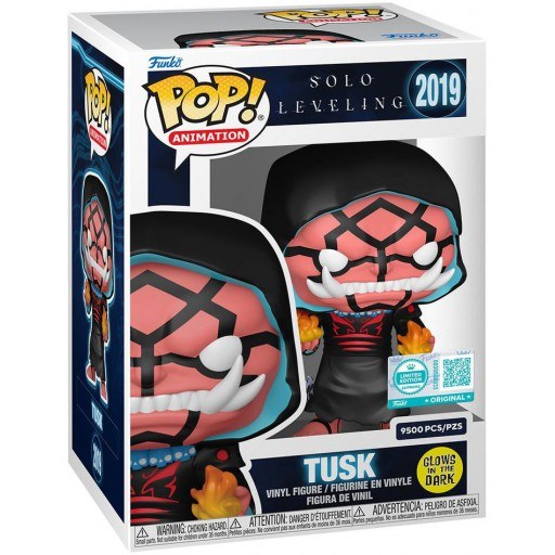 Tusk (Glow in the Dark) dans sa boîte