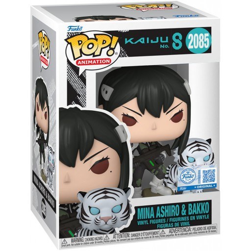 Mina Ashiro & Bakko dans sa boîte