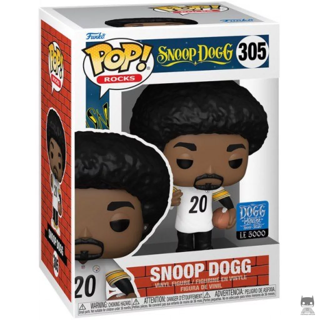 Snoop Dogg in Steelers Jersey Funko Pop! figure in its box
