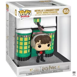 Neville Longbottom in front of Honeydukes (Hogsmeade)