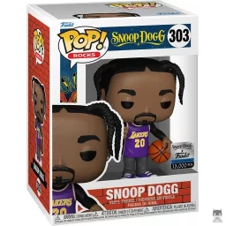 Snoop Dogg in Lakers Jersey