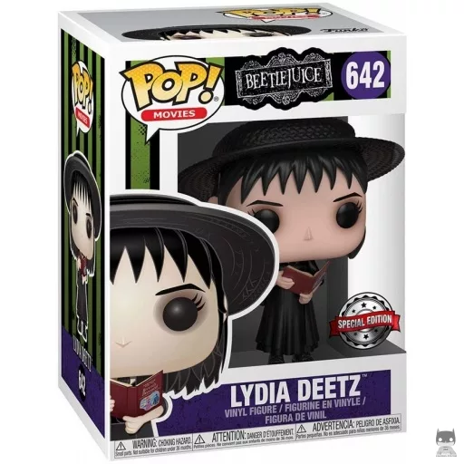 Lydia Deetz with Book Funko Pop! figure (Beetlejuice)