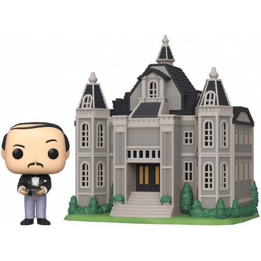 Alfred Pennyworth with Wayne Manor unboxed