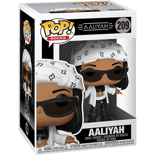 Aaliyah dans sa boîte