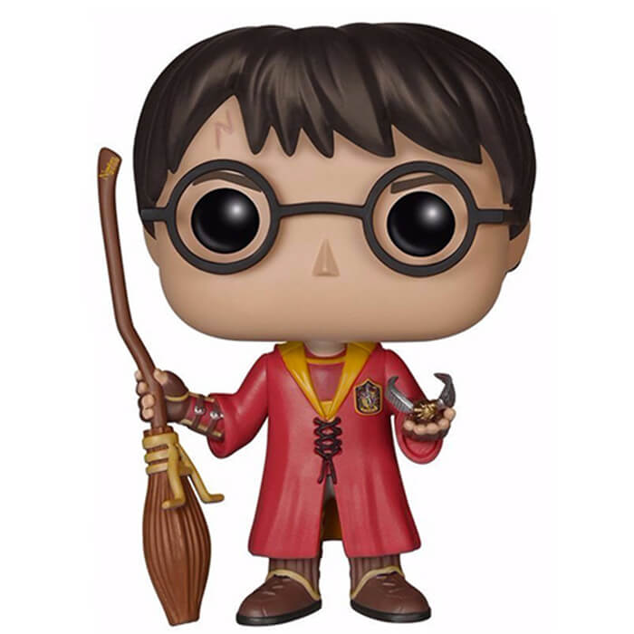 Harry Potter with Quidditch Robes unboxed